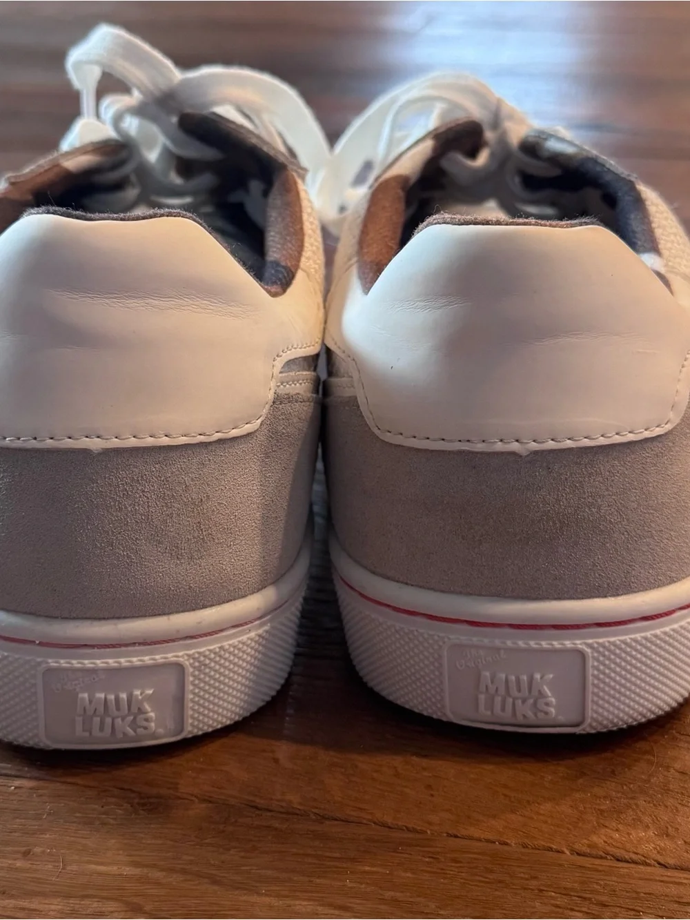 Muk Luks Men's White and Tan Casual Sneakers